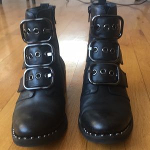 Jeffrey Campbell Todd boots. Black leather seven